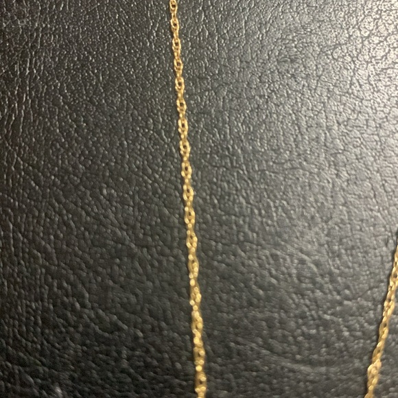 14k GF Heart Locket w / 18 in chain - Picture 3 of 7